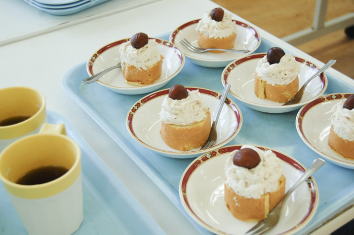 徳島市の通所リハ・デイケアで好評の菓子工房オリジナルおやつ「マロンケーキ」