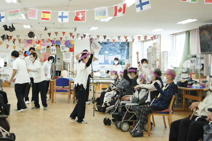 徳島県徳島市のデイケア(通所リハビリテーション)で熱気あふれる運動会・応援合戦レクリエーション